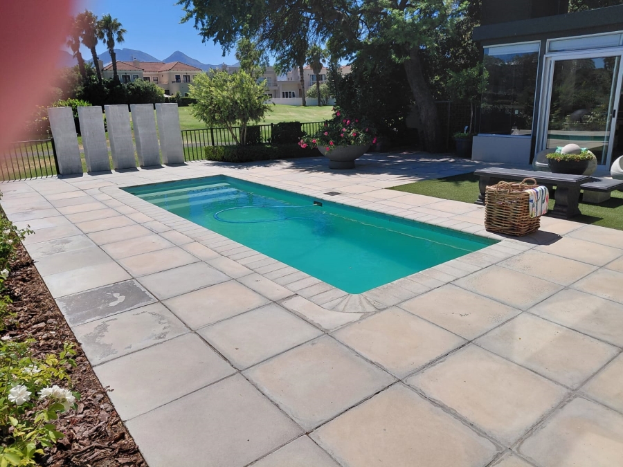 To Let 4 Bedroom Property for Rent in Greenways Golf Estate Western Cape